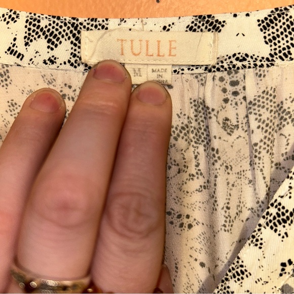 Tulle by Anthro Women’s Medium White & Black Floral Tie Cinch Waist Mini Dress - Picture 7 of 13